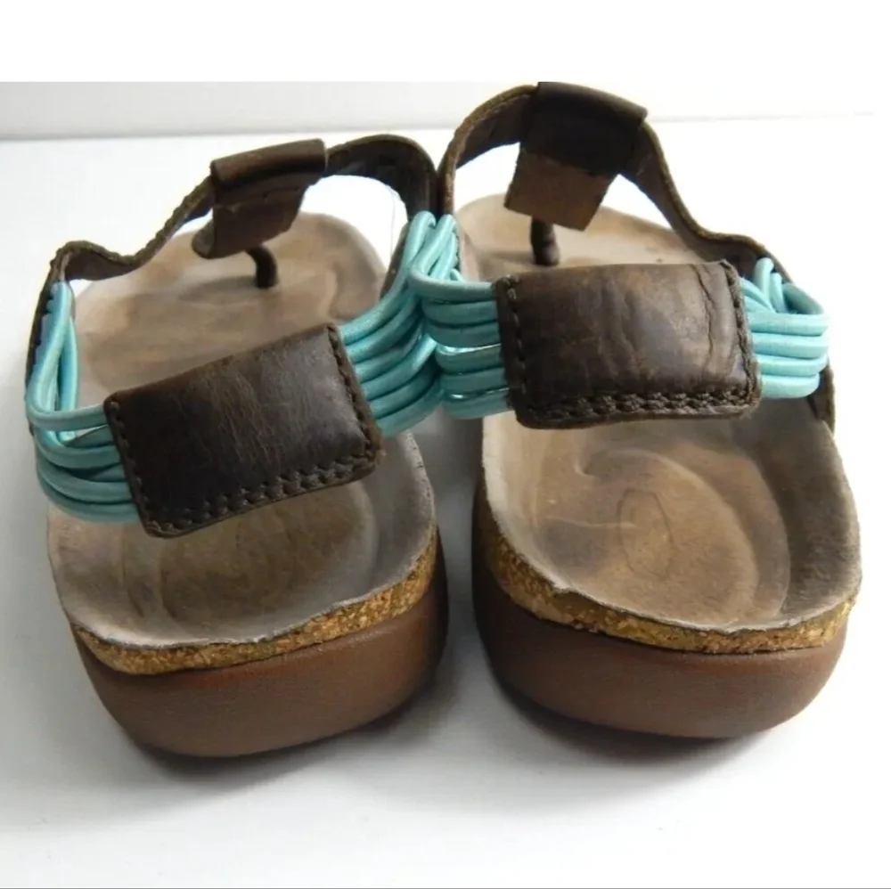 Keen Dauntless T-Strap Sandals